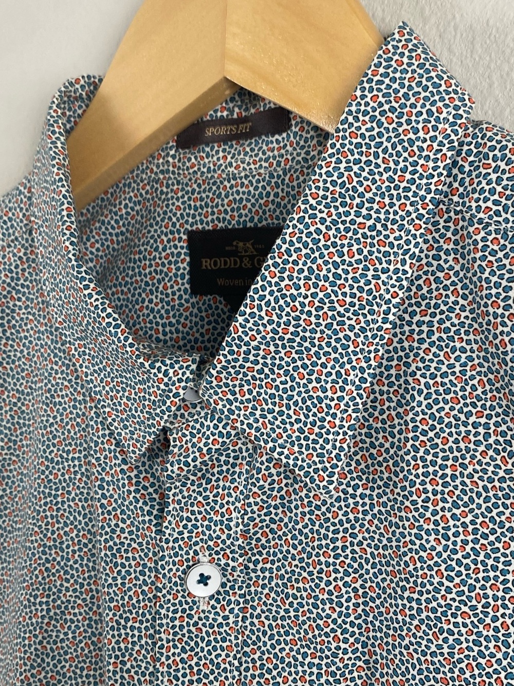 Rodd & Gunn Sports Fit Micro Pattern Short Sleeve Button Front Shirt - Picture 9 of 15